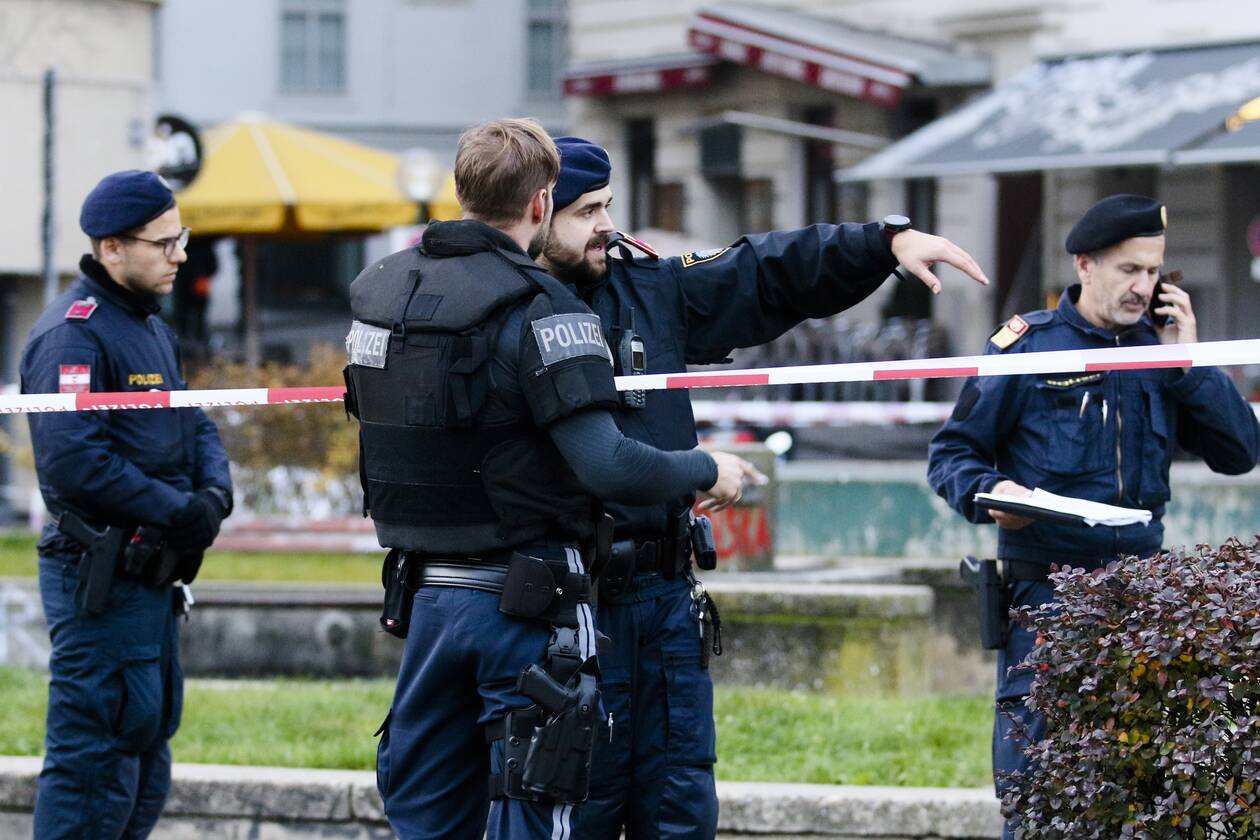 A terrorist threat in Switzerland remains high
