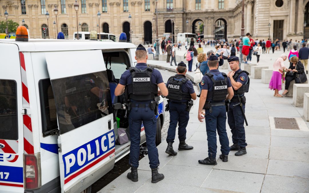 France ـ Counterterrorism bill that boosts surveillance of extremist websites
